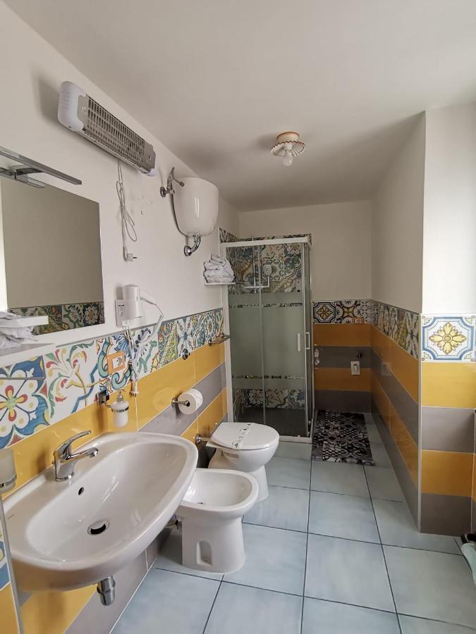 Tuttiacasaditeresa Rooms プロチーダ エクステリア 写真