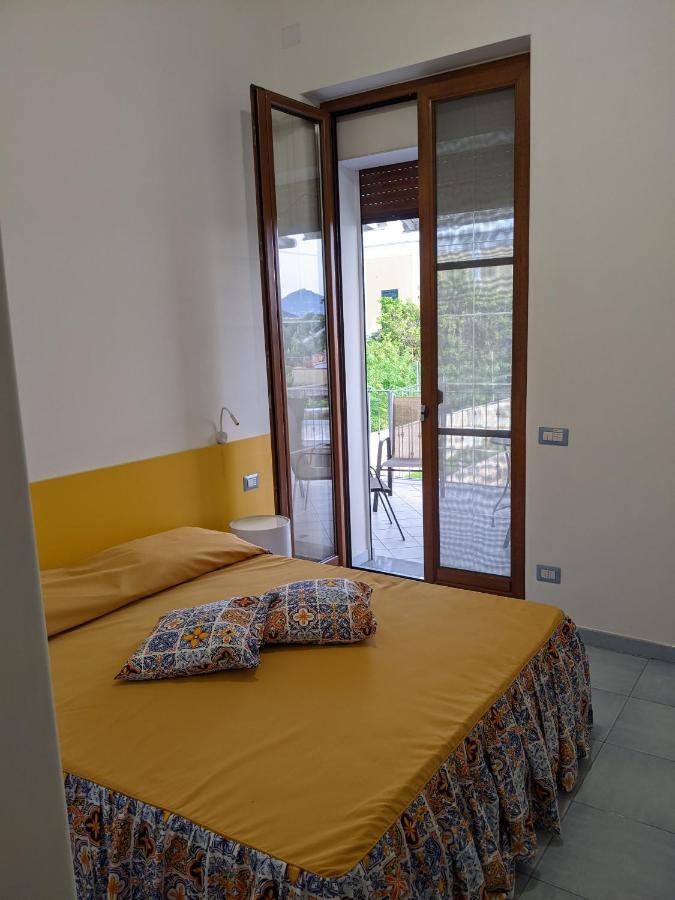 Tuttiacasaditeresa Rooms プロチーダ エクステリア 写真